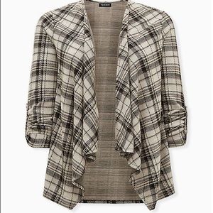 - Torrid BLACK & IVORY PLAID DRAPE JACKET pl…
